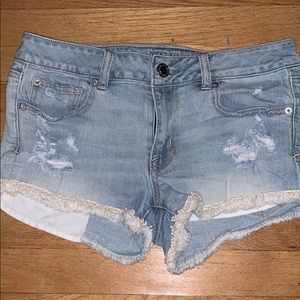 Size 8 denim American eagle shorts